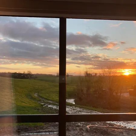 度假居 Hooiberghut Op Boerderij