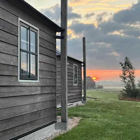 Holiday home Hooiberghut Op Boerderij Leidschendam