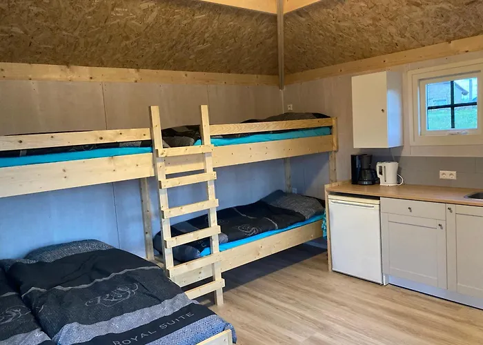 Hooiberghut Op Boerderij Leidschendam