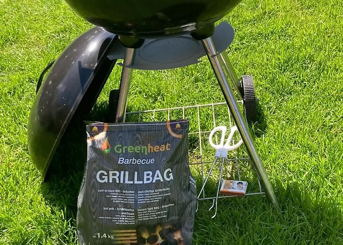 Semesterbostad Hooiberghut Op Boerderij