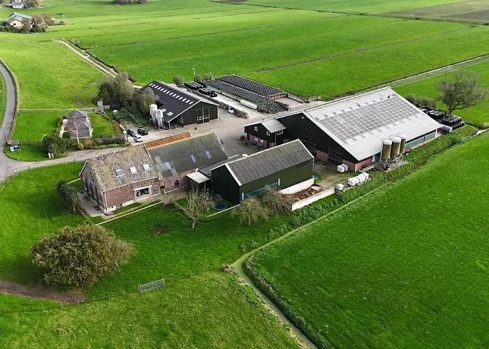 Hooiberghut Op Boerderij Semesterbostad